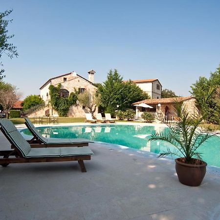 Villa Lav Bale Bagian luar foto